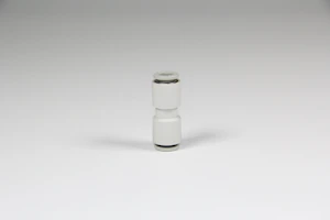 e.mc Suora jatkoliitin muovi 6mm suora jatkoliitin muovi 6mm