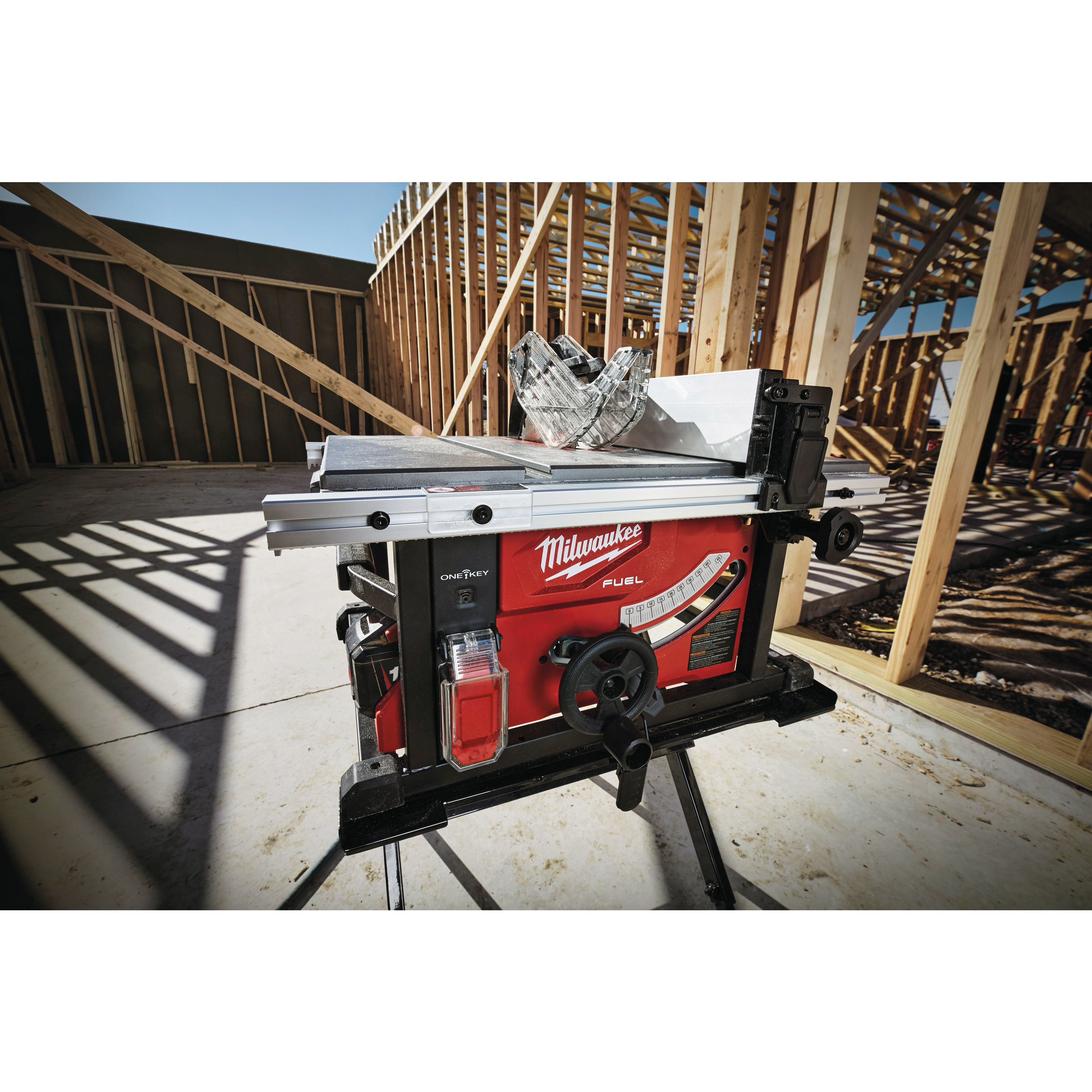 milwaukee Akkupöytäsaha milwaukee m18 fts210-0