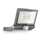 LED-STRÅLKASTARE SENSOR ONE SVART