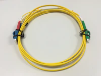 KYTKENTÄKAAPELI-KUITU BCC DPX SM OS2 LC-APC/LC-UPC/10m(E