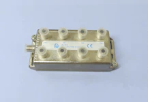 JAOTIN 5-1000MHZ LAJ 811L KAHDEKSAAN 12DB