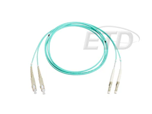etd Kytkentäkaapeli-kuitu-etd 2sc - 2lc om3 2m dpx