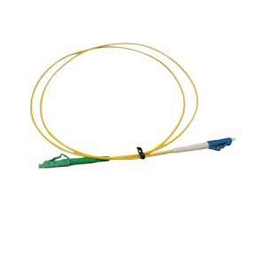 finnsat Kytkentäkaapeli-kuitu finnsat sm lc apc/lc upc simplex 1m