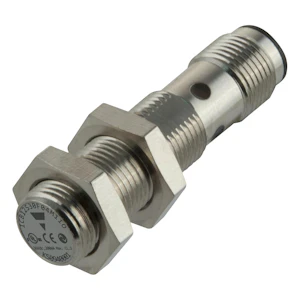carlo gavazzi Induktiv m12 io-link plg